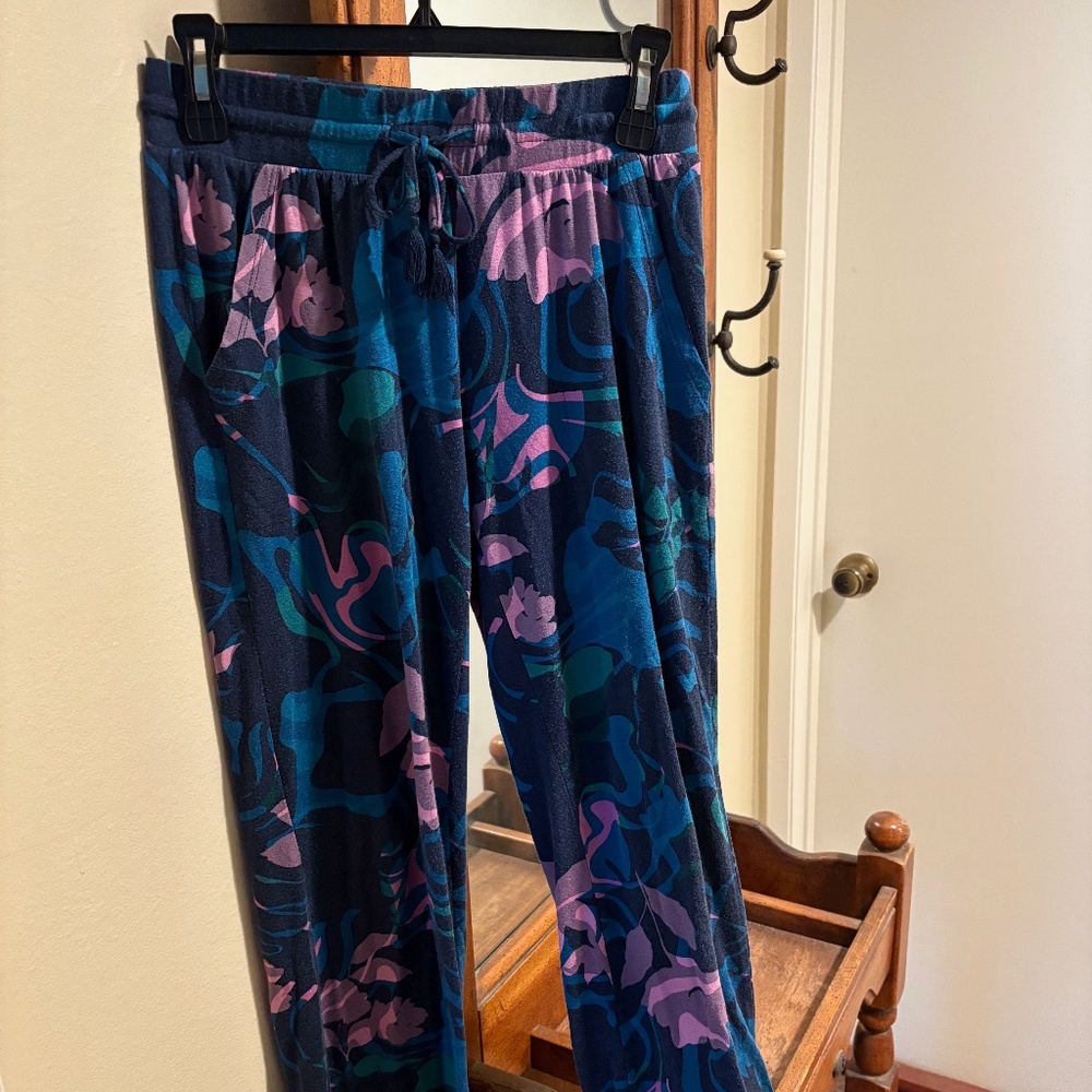 womens stars above pj pants xs